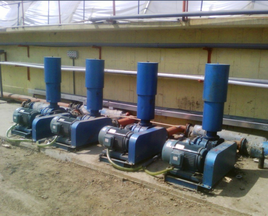 戰爾風機--四臺并聯現場 戰爾風機--四臺并聯現場